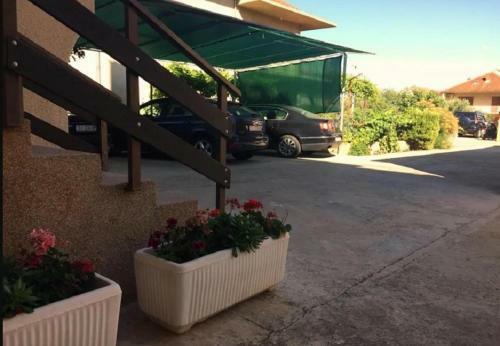 Hostal Apts And Rooms Ognjen- Family Friendly