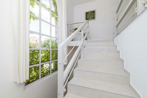 Beautiful Villa B&b, In Dalmatia, With A Pool