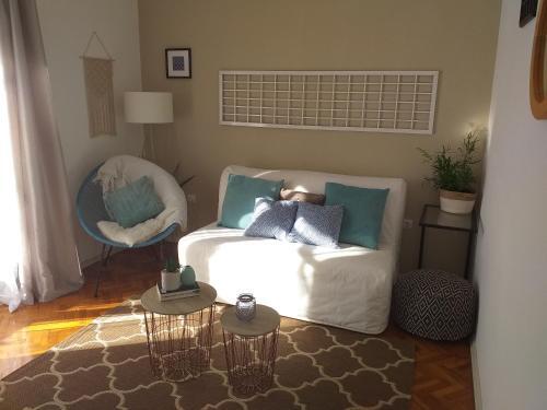Cozy Apartments With Balcony And Garden - Ae1192