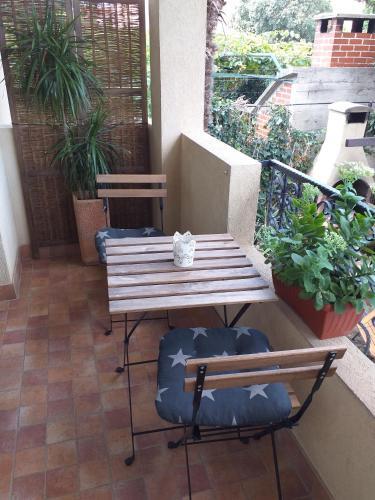 Cozy Apartments With Balcony And Garden - Ae1192