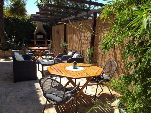 Cozy Apartments With Balcony And Garden - Ae1192