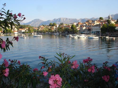 Immaculate 6-bed Villa In Cavtat