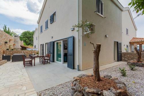 Hostal Apartment Karlo King Deluxe