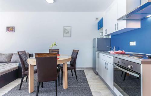 One-bedroom Apartment In Crikvenica