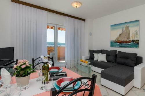 Apartamentos Omega Cert