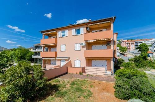 Apartamentos Omega Cert