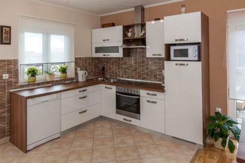 Spacious Villa Kostelj In Unique Location
