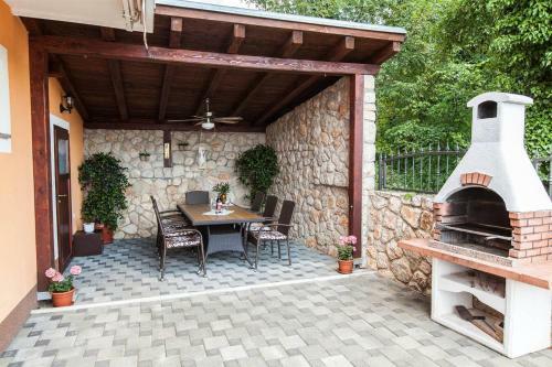 Spacious Villa Kostelj In Unique Location