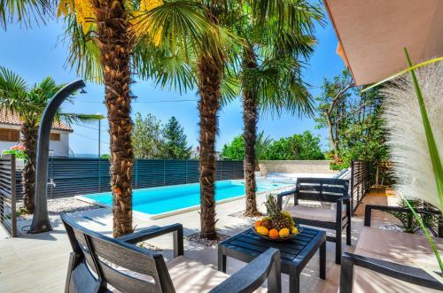 Abros Apartments