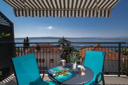 Luxury Sea View Apartments