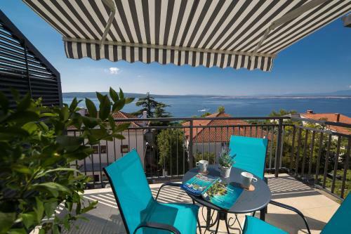 Luxury Sea View Apartments