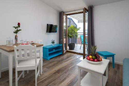 Luxury Sea View Apartments