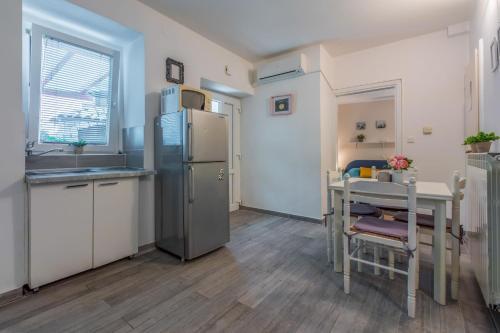 Apartments Kalla