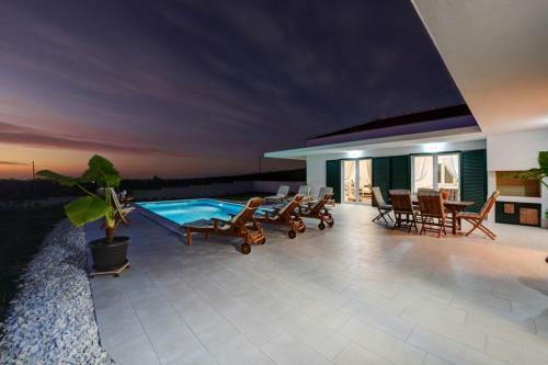 Villa Anica