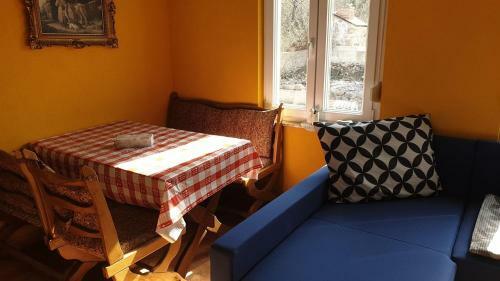 Hostal Apartments Roses