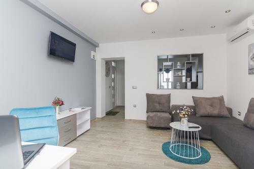 Apartments Sonja - 100 M From Sea