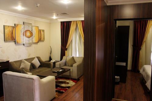 Apartamentos Raoum Inn