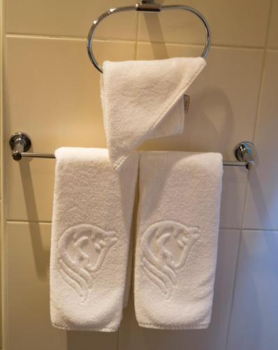 Corniche Suites Hotel