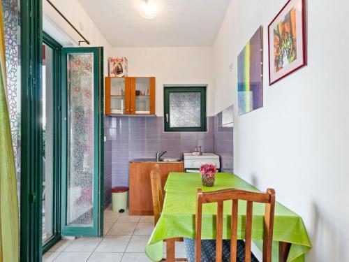 Simplistic Apartment In Petr?ane With Terrace