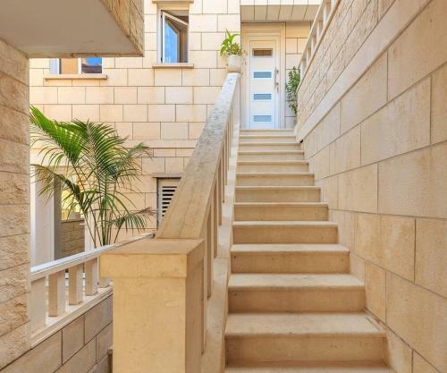 Hostal Heavenly Holiday Home