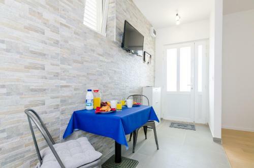 Miracle Apartments