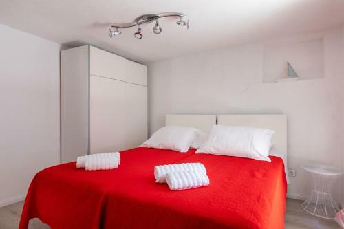 Apartamentos Old Town Charming Nest
