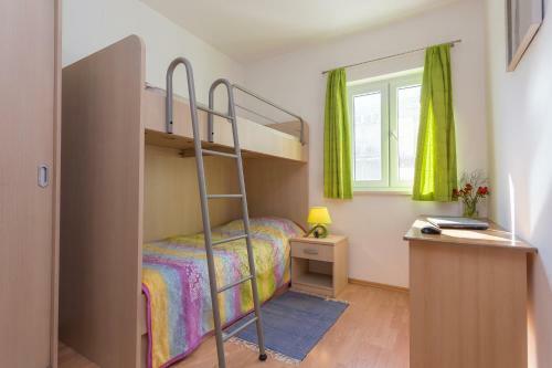 Hostal Burum Apartments