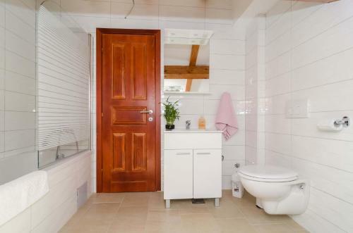 Hostal Burum Apartments