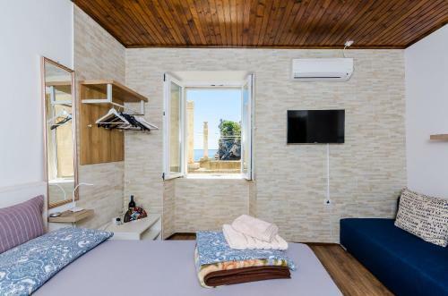 Hostal Rooms City Central Old Town