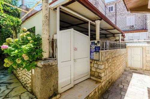 Hostal Rooms City Central Old Town