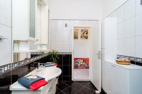 Apartment Caceris