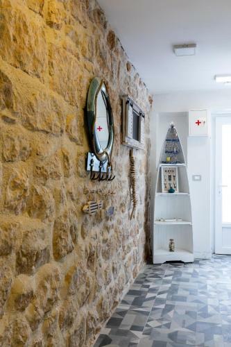 Hostal Apartments And Rooms Villa Naida