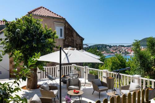 Hostal Apartments And Rooms Villa Naida