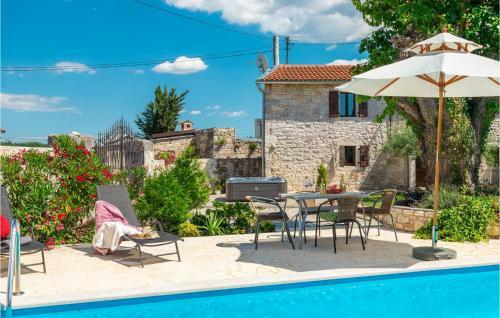 Four-bedroom Holiday Home In Fabci