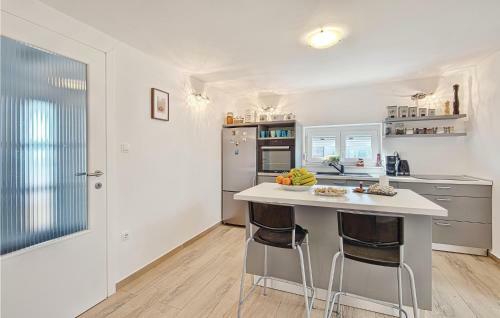 Three-bedroom Holiday Home In Durdevac