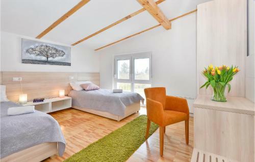 Three-bedroom Holiday Home In Durdevac