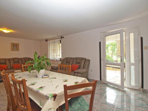 Apartments Valbandon 28