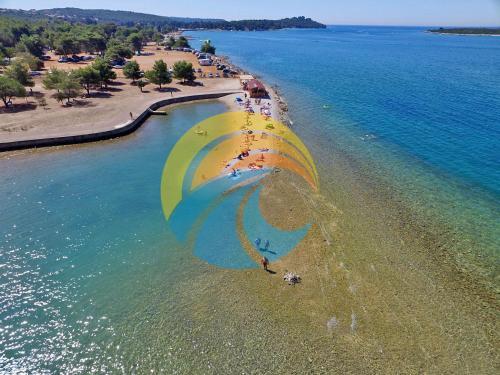 Apartments Valbandon 28