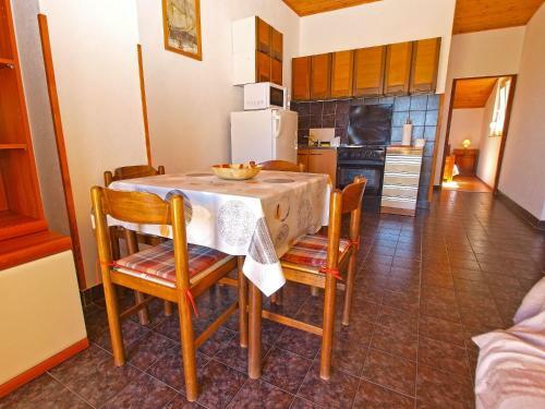 Apartments Fazana 774