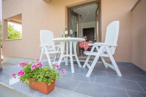 Apartments Milena