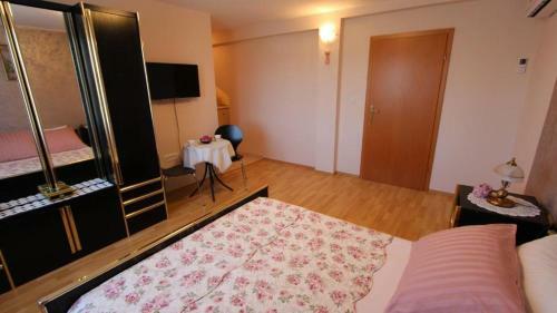 Hostal Apartments Diva