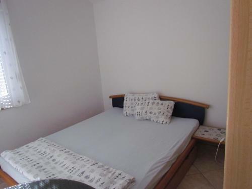Hostal Holiday House Damir