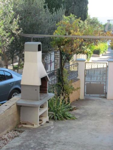 Hostal Holiday House Damir
