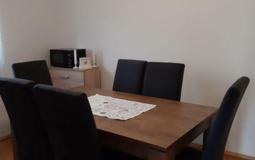 3br Family Apartment Tony
