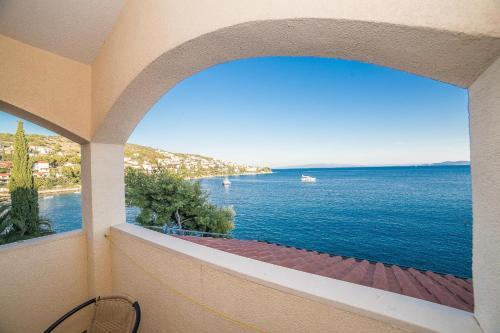 Apartments Villa Sea 1838