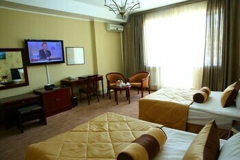Hotel Golden Dragon