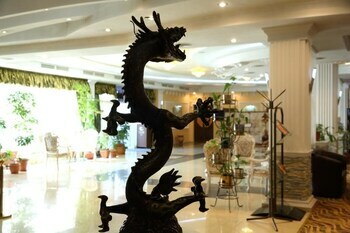 Hotel Golden Dragon