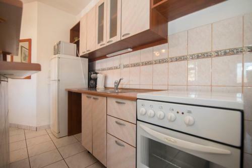 Apartments And Rooms Nikol