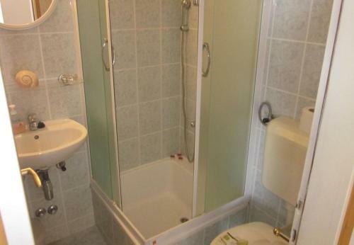 Hostal Apt And Room Dar - 400 M From Sea