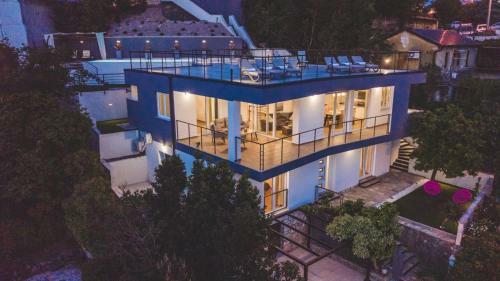 Luxury Villa Grace